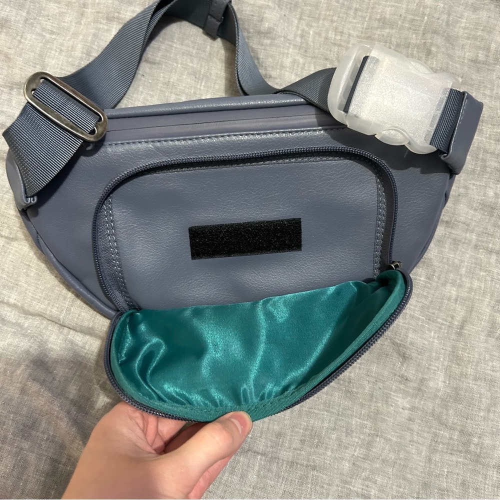 Kibou Travel Diaper Bag Smoky Indigo Fanny Pack Belt Bag Crossbody Travel - Picture 10 of 12